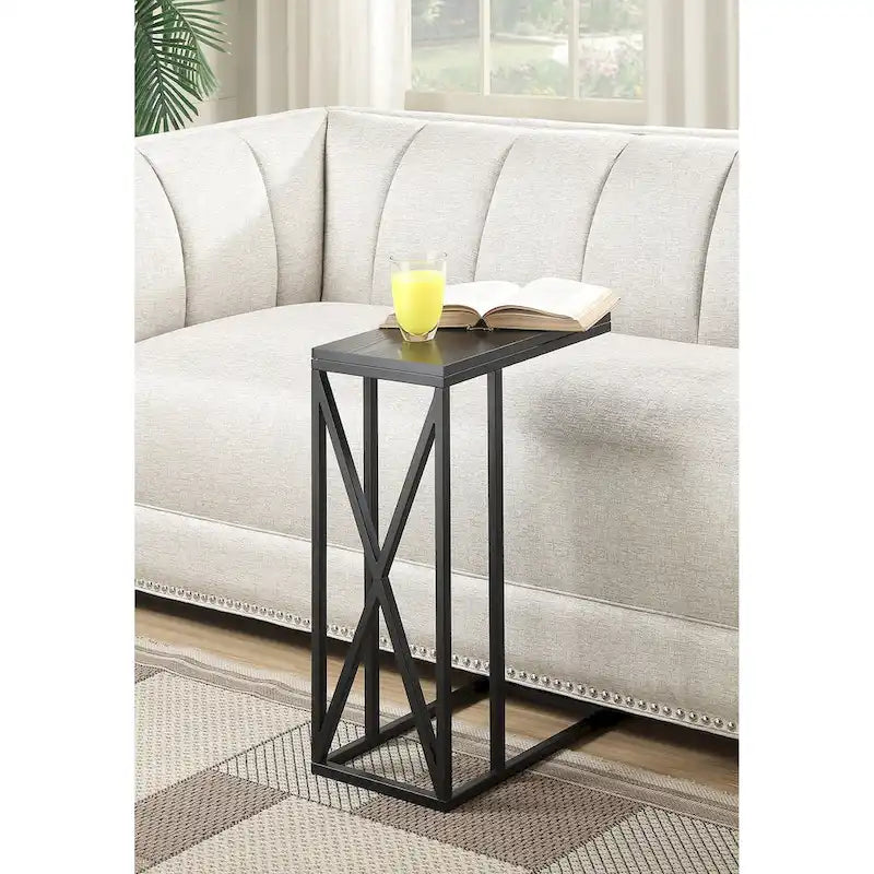 Table d'appoint en C