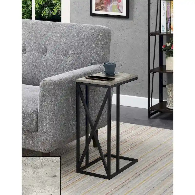 Table d'appoint en C