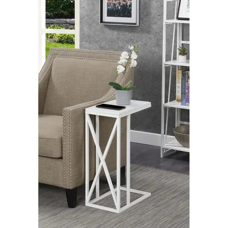 Table d'appoint en C