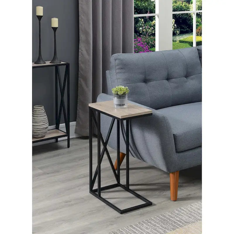 Table d'appoint en C