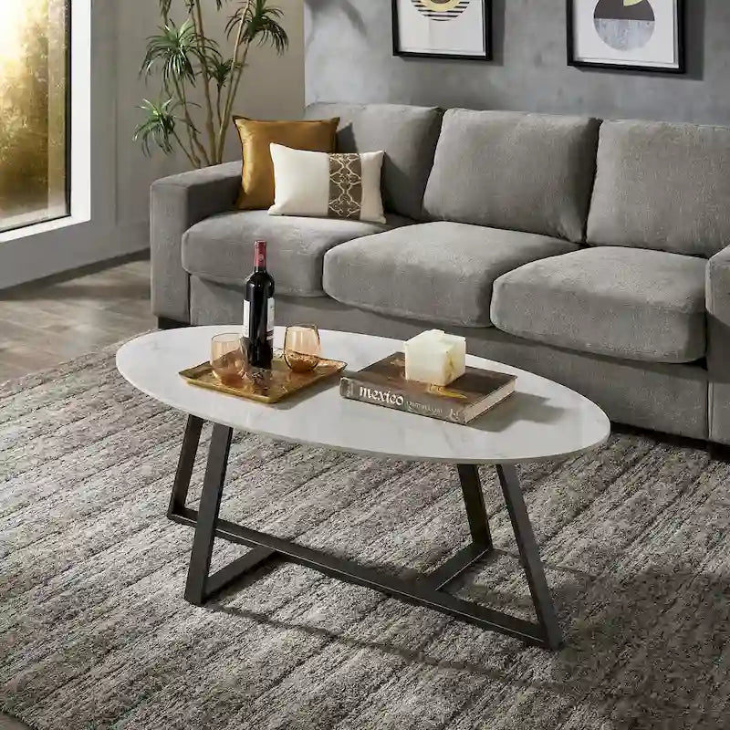 Table à piètement métallique gris, en pierre frittée brillante